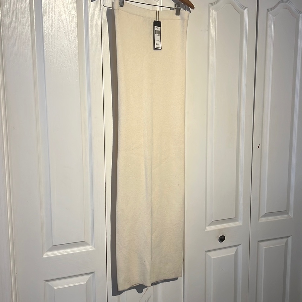 Brand new with tags BCBGMAXAZRIA knit maxi skirt